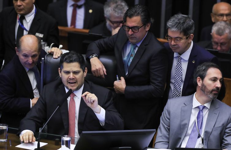 Brasília (DF), 17/06/2025 - Congresso Nacional durante sessão plenária semipresencial para a votação de vetos presidenciais. Foto: Lula Marques/Agência Brasil